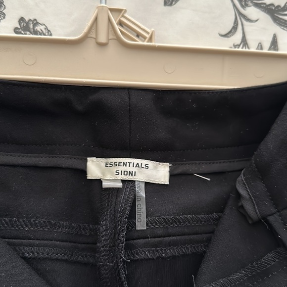 NWOT ESSENTIALS SIONI LADIES SIZE 12 black tapered dress pants - Picture 6 of 10